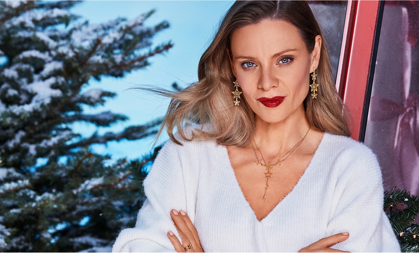 Magdalena Boczarska presents a collection of jewellery with a star motif